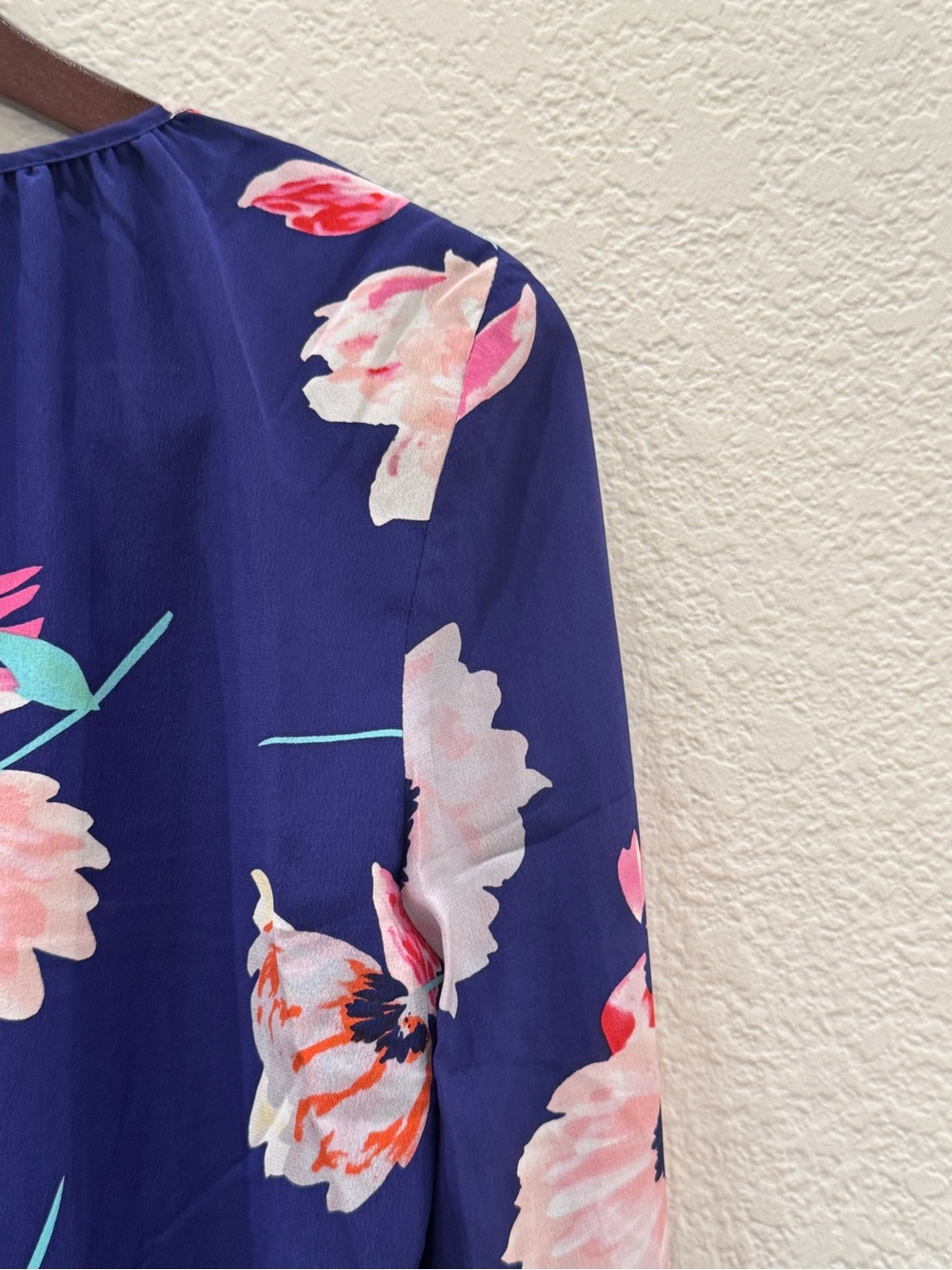 NWOT Yumi Kim Silk Floral Shift Dress Small Bell Sleeve Boho Cocktail Mini - Picture 7 of 11